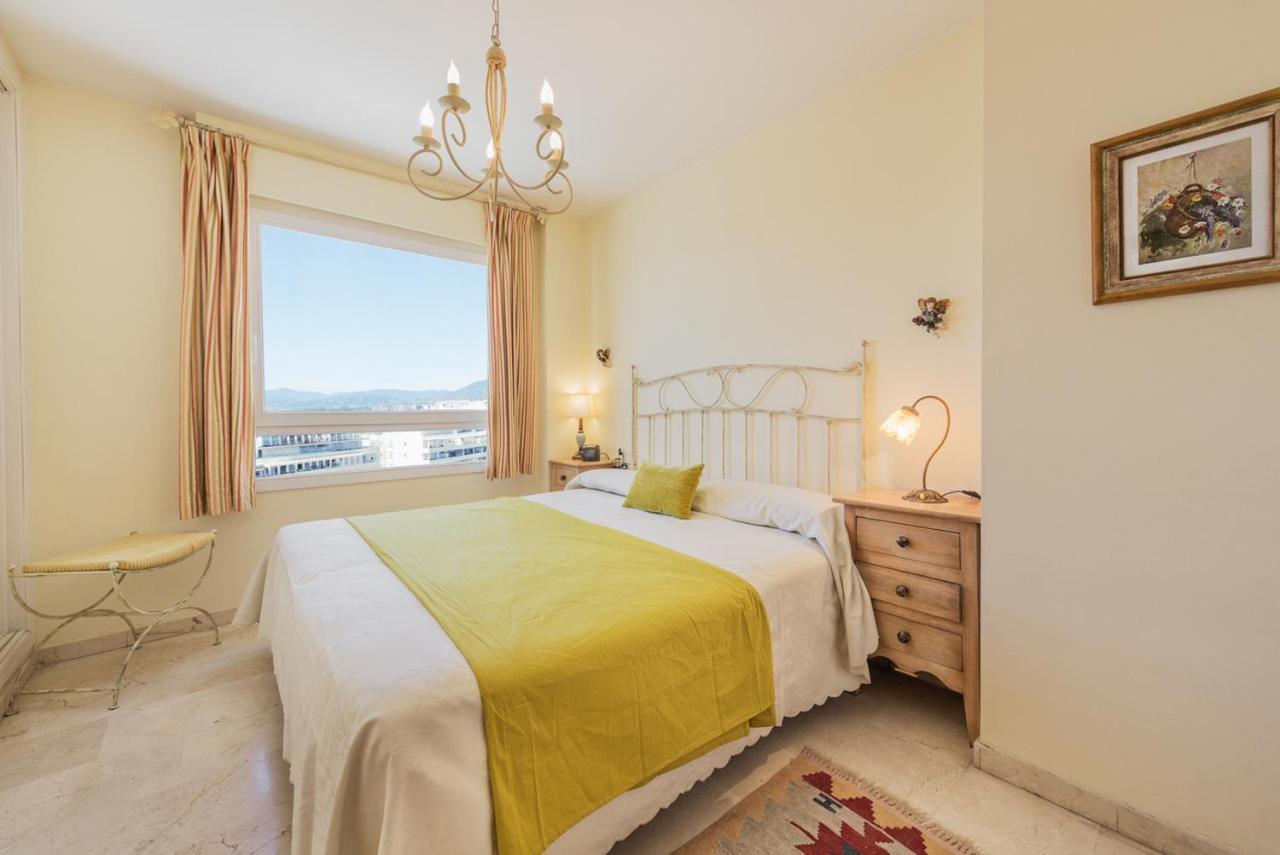 Atico La Marina Apartment